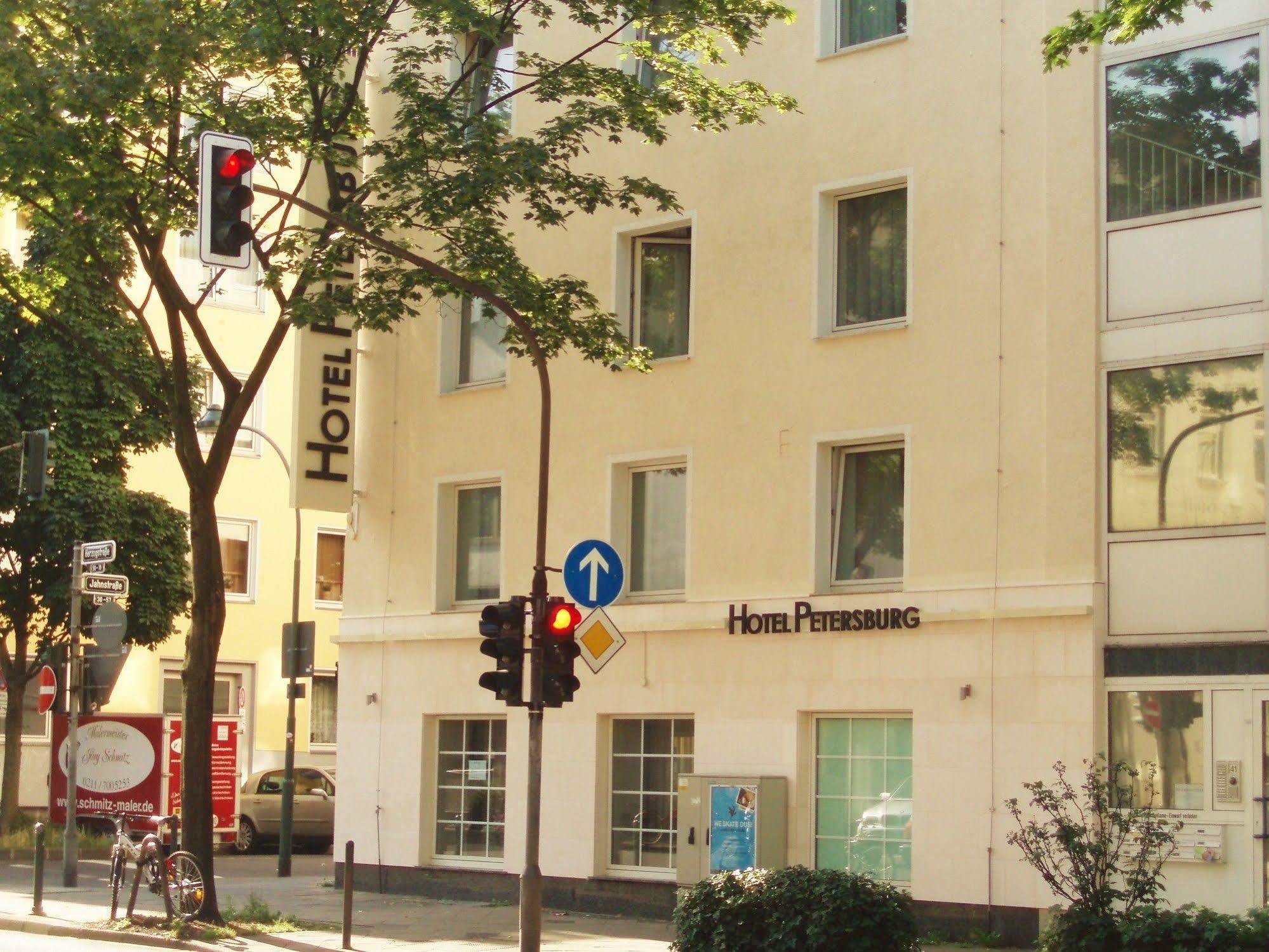 Hotel Petersburg Superior Düsseldorf Exterior foto